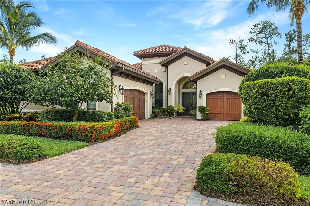 6431 Vivaldi Court Naples FL 34113