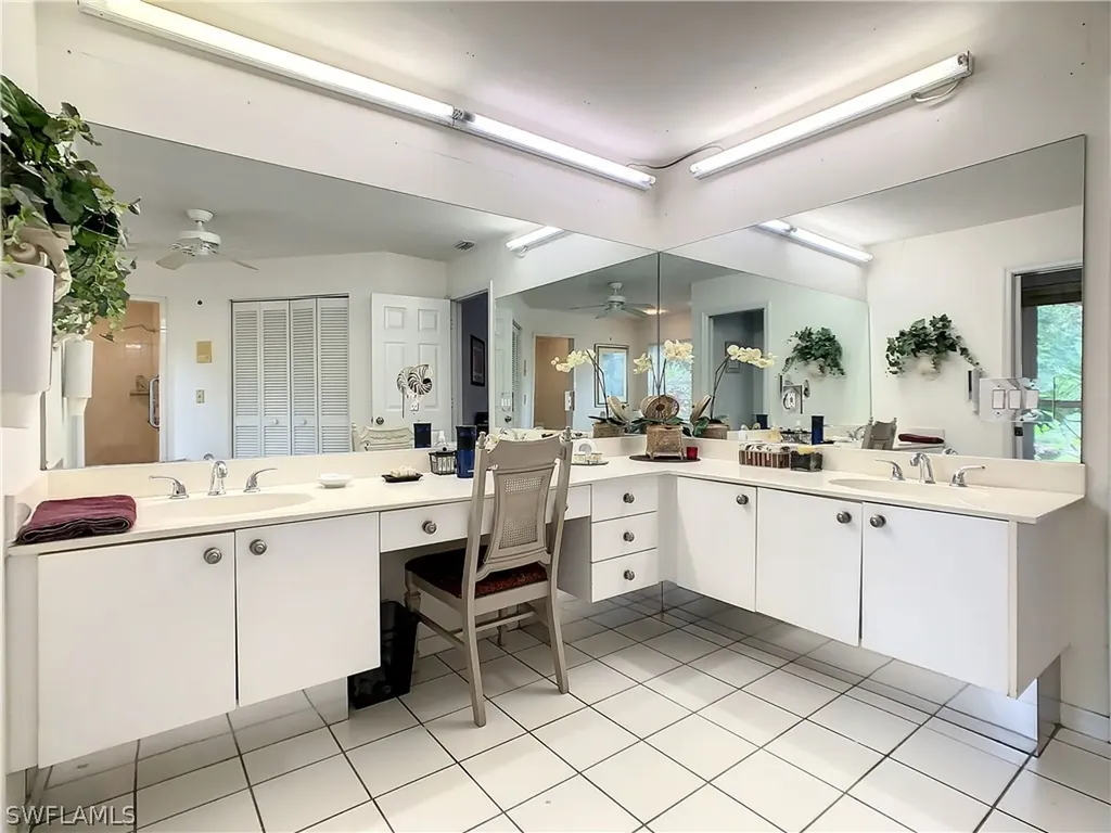 7140 Appleby Drive Naples FL 34104