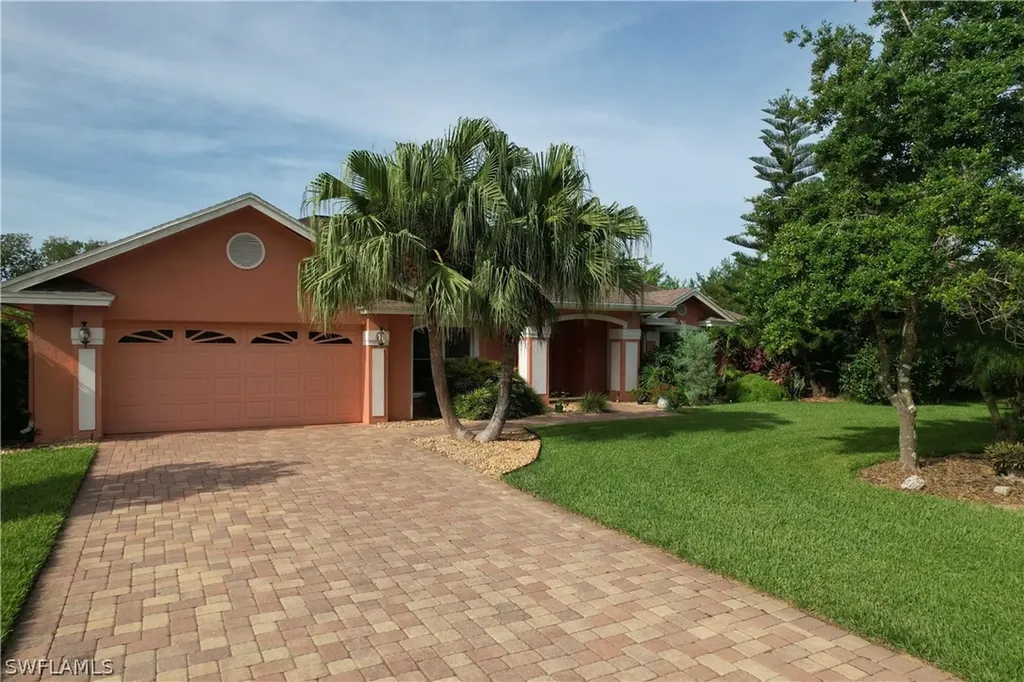 7140 Appleby Drive Naples FL 34104