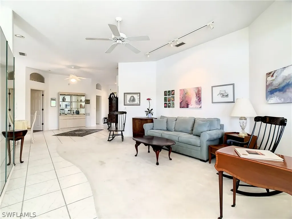 157 Vista Lane Naples FL 34119