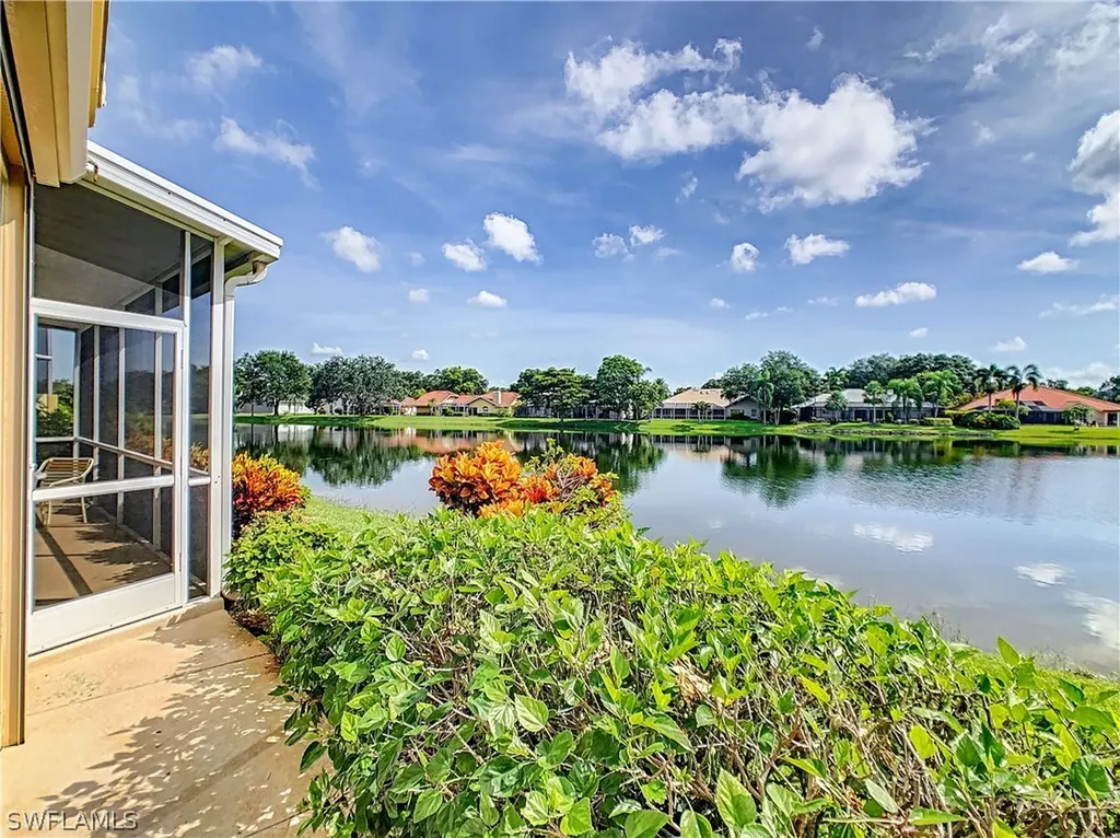 157 Vista Lane Naples FL 34119