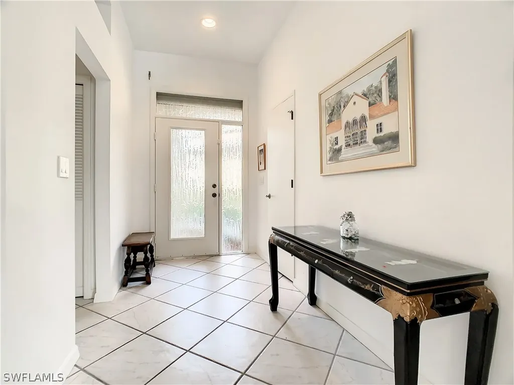 157 Vista Lane Naples FL 34119