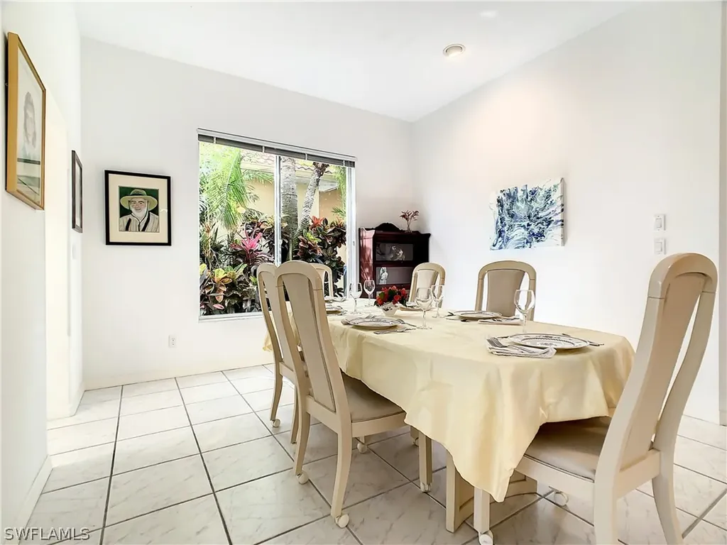 157 Vista Lane Naples FL 34119