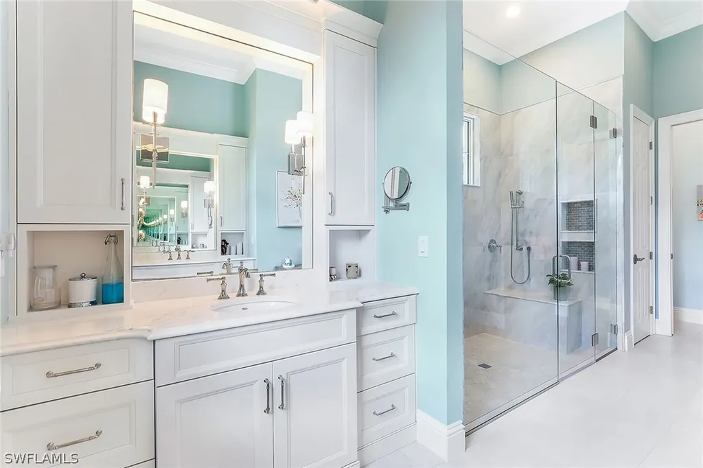 7634 Palmer Court Naples FL 34113