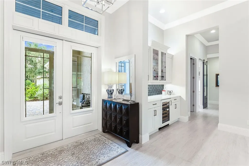 7634 Palmer Court Naples FL 34113