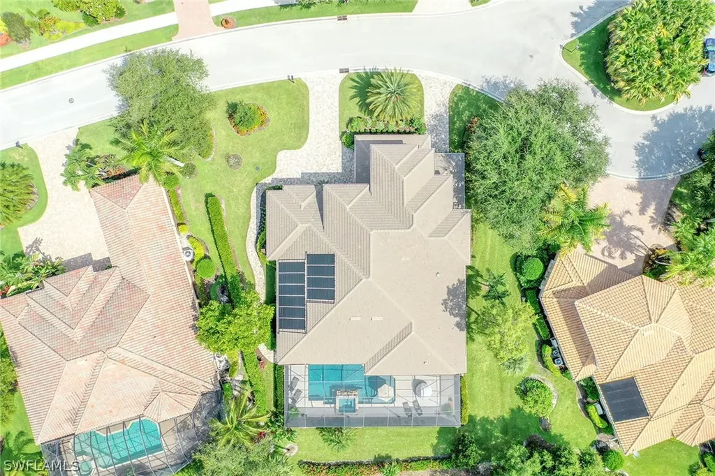 7634 Palmer Court Naples FL 34113