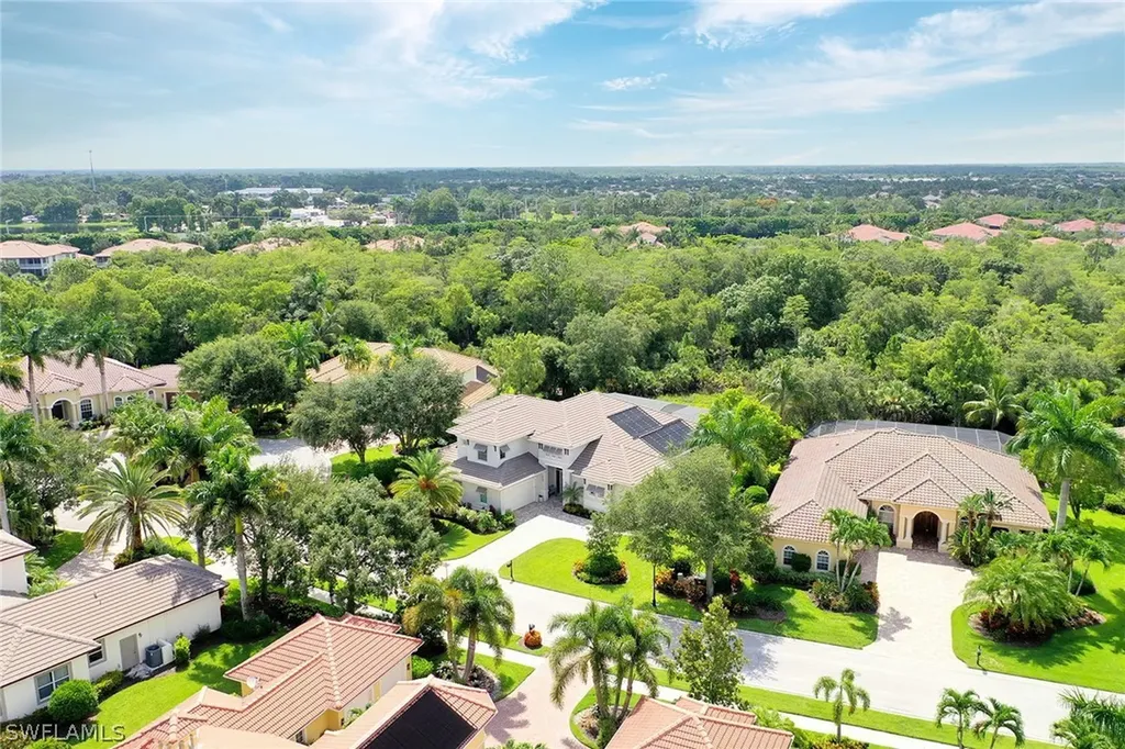 7634 Palmer Court Naples FL 34113