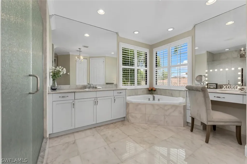 3746 Madeira Court Naples FL 34119