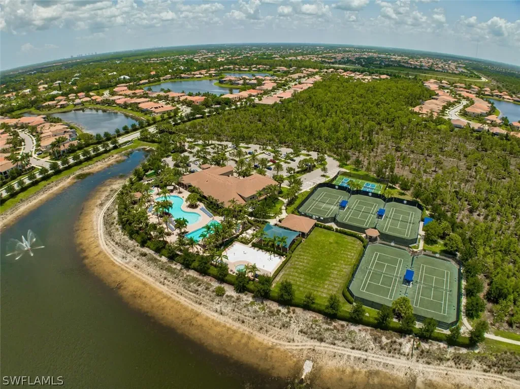 3746 Madeira Court Naples FL 34119
