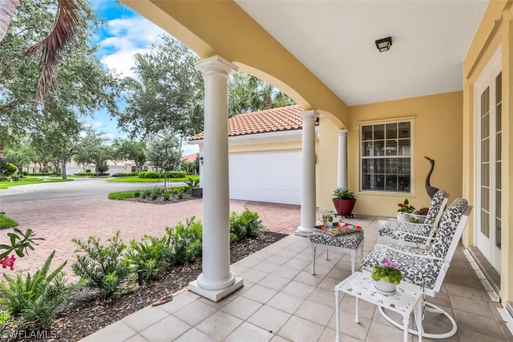 3140 Dominica Way Naples FL 34119