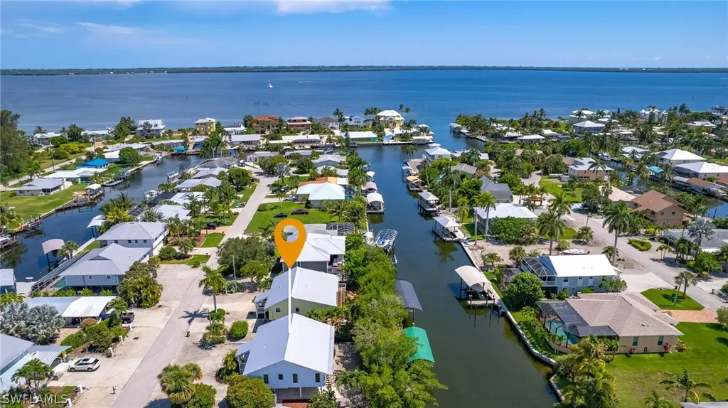 2295 Banana Street St. James City FL 33956