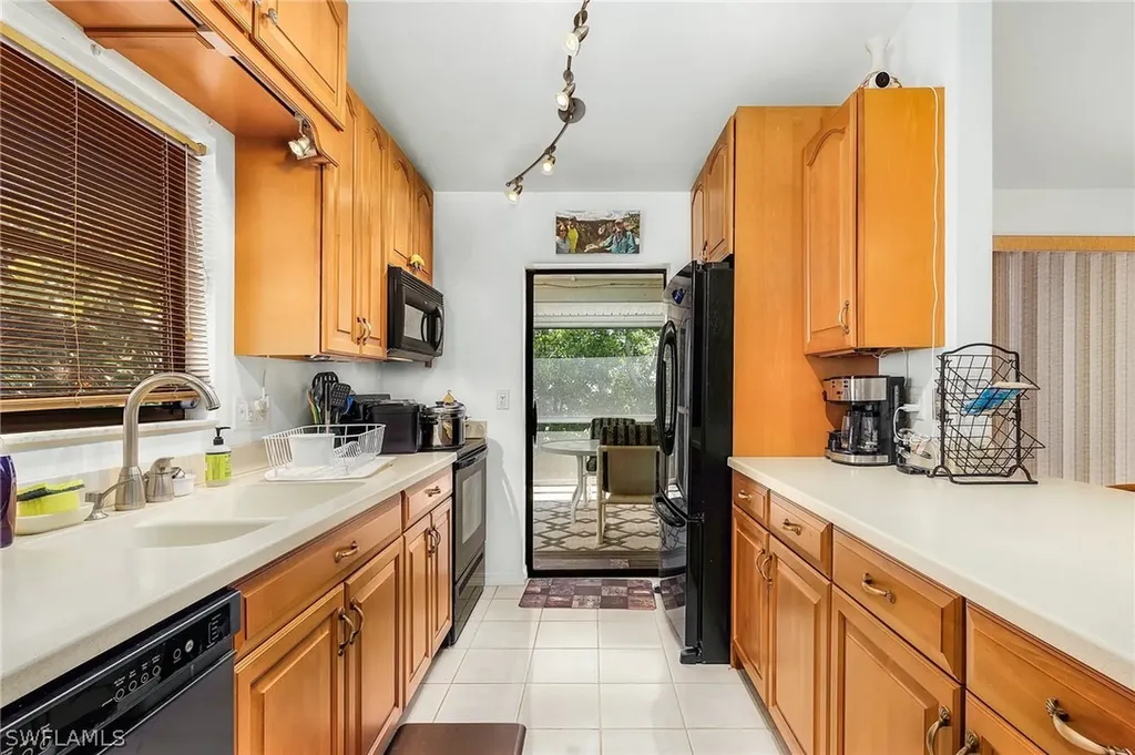2295 Banana Street St. James City FL 33956