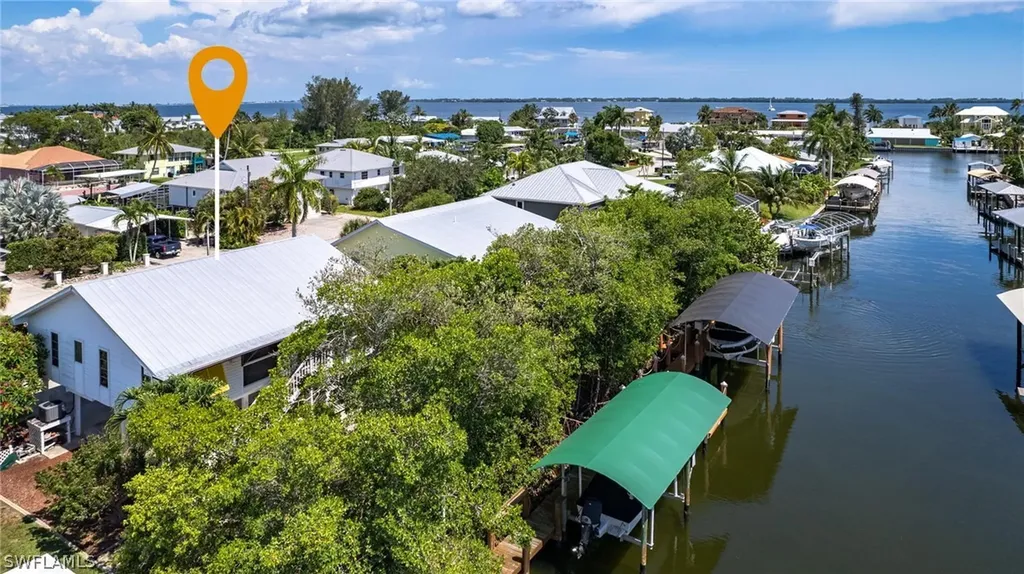 2295 Banana Street St. James City FL 33956