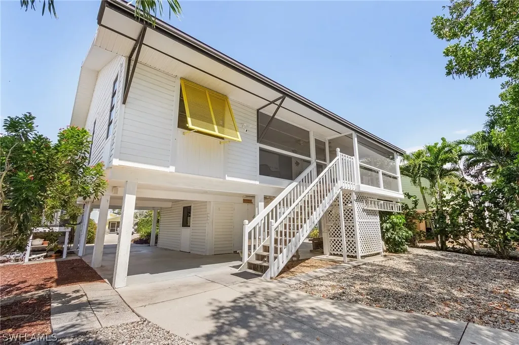 2295 Banana Street St. James City FL 33956
