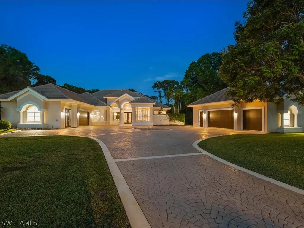 Naples FL, 6656 Trail Boulevard