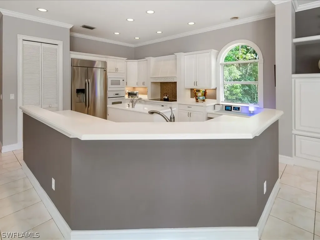 6656 Trail Boulevard Naples FL 34108