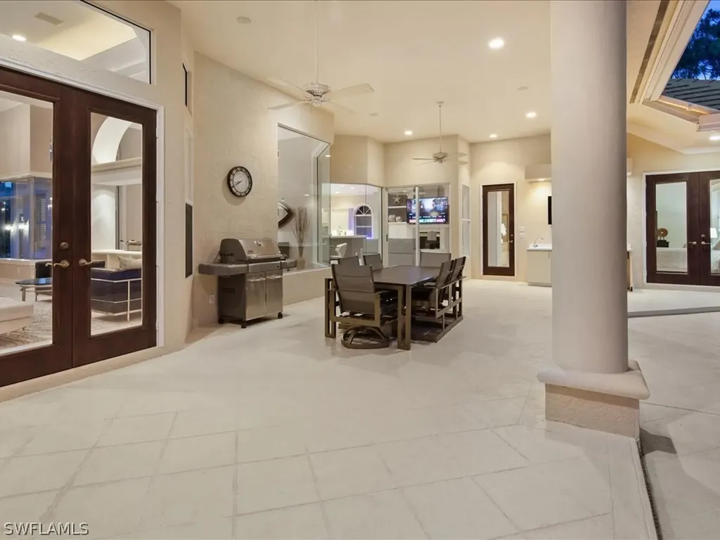 6656 Trail Boulevard Naples FL 34108