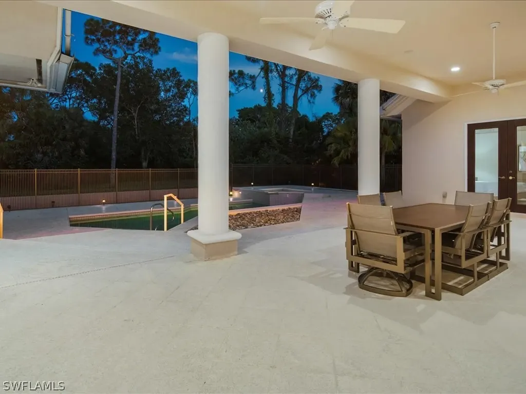 6656 Trail Boulevard Naples FL 34108