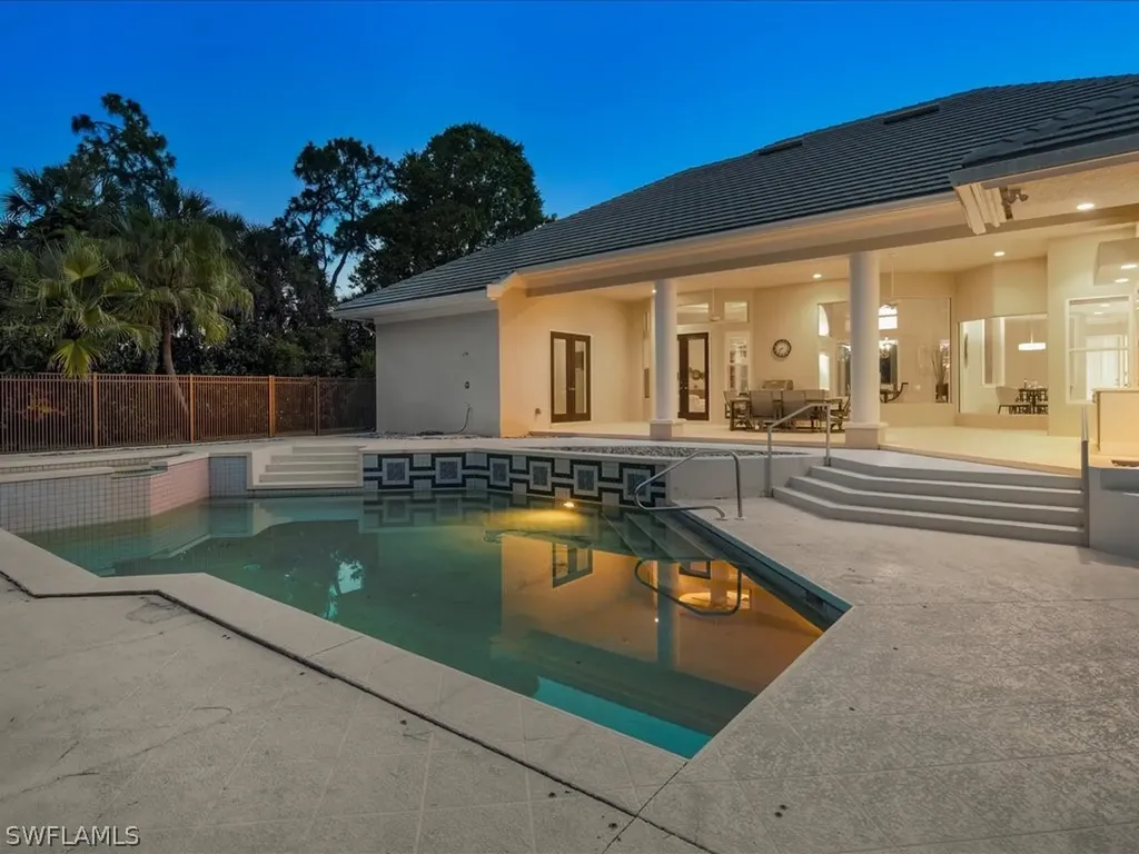 6656 Trail Boulevard Naples FL 34108