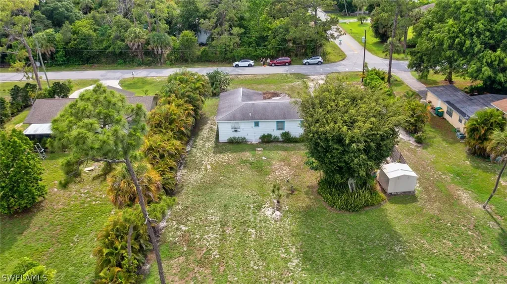 179 Esther Street Naples FL 34104
