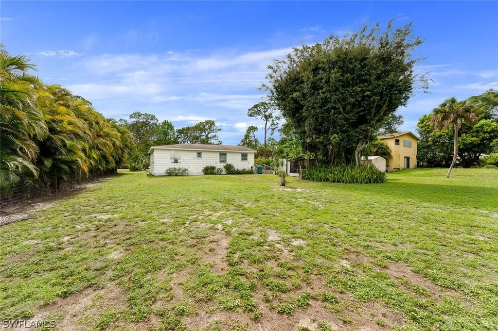 179 Esther Street Naples FL 34104