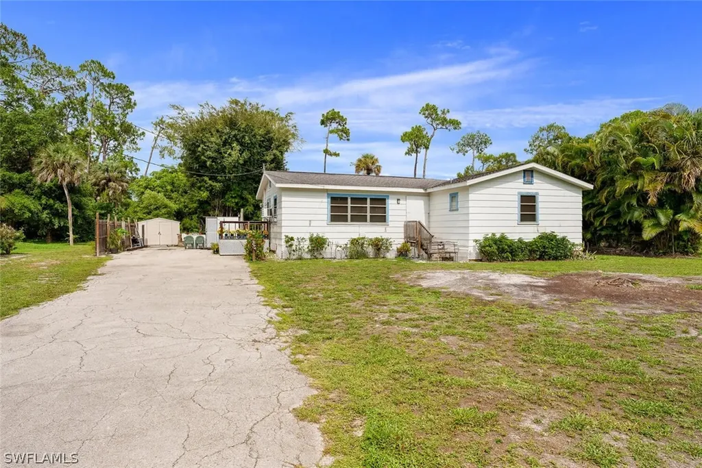 179 Esther Street Naples FL 34104