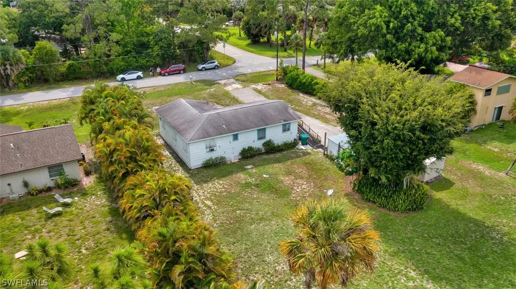 179 Esther Street Naples FL 34104