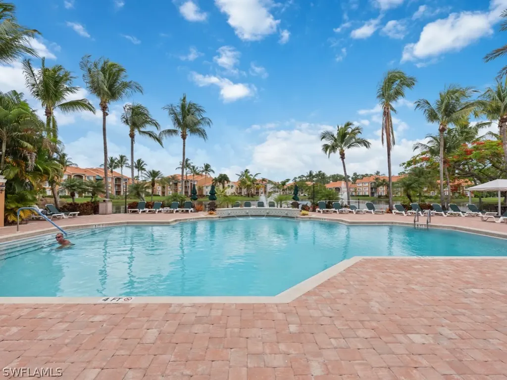 1170 Wildwood Lakes Boulevard Naples FL 34104
