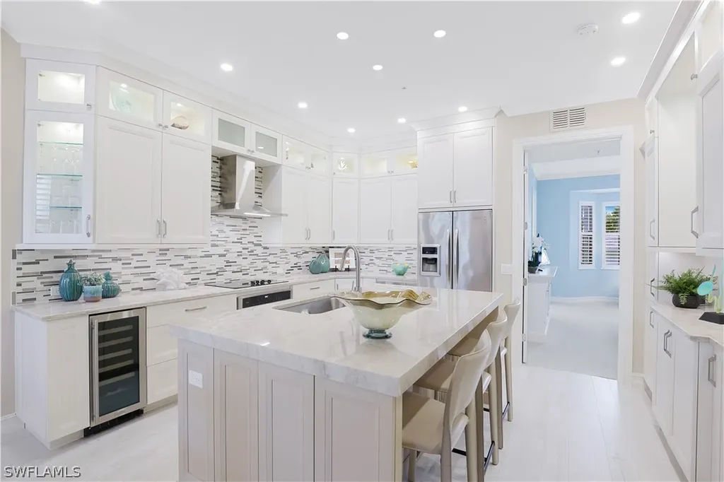 391 2nd Avenue S Naples FL 34102