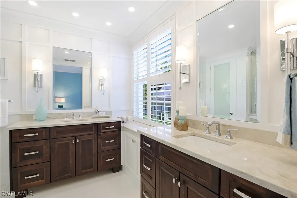391 2nd Avenue S Naples FL 34102