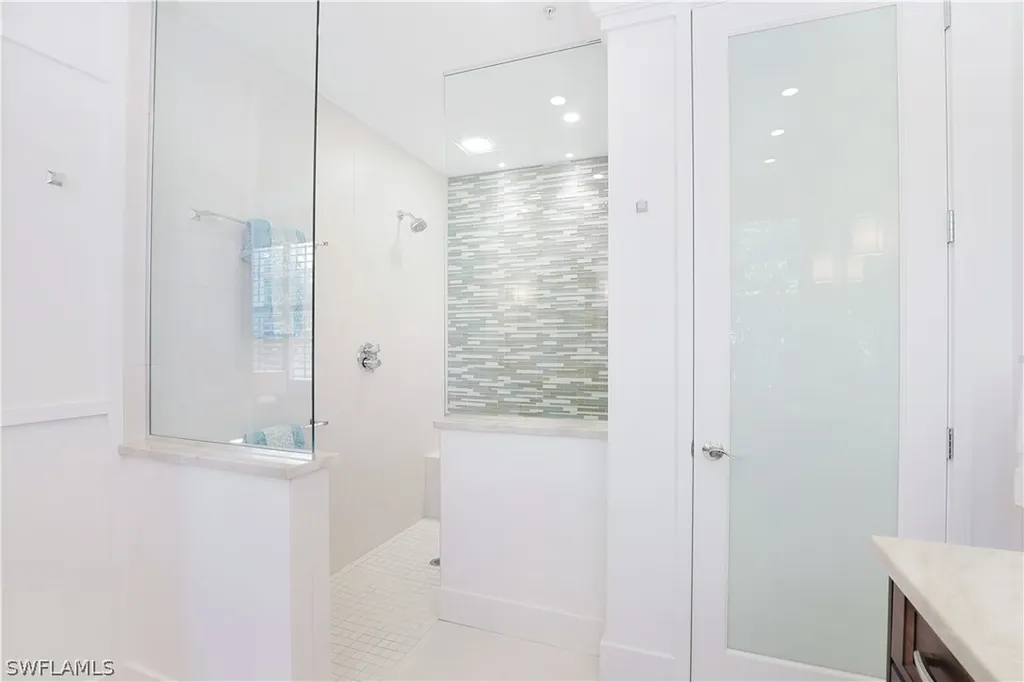 391 2nd Avenue S Naples FL 34102