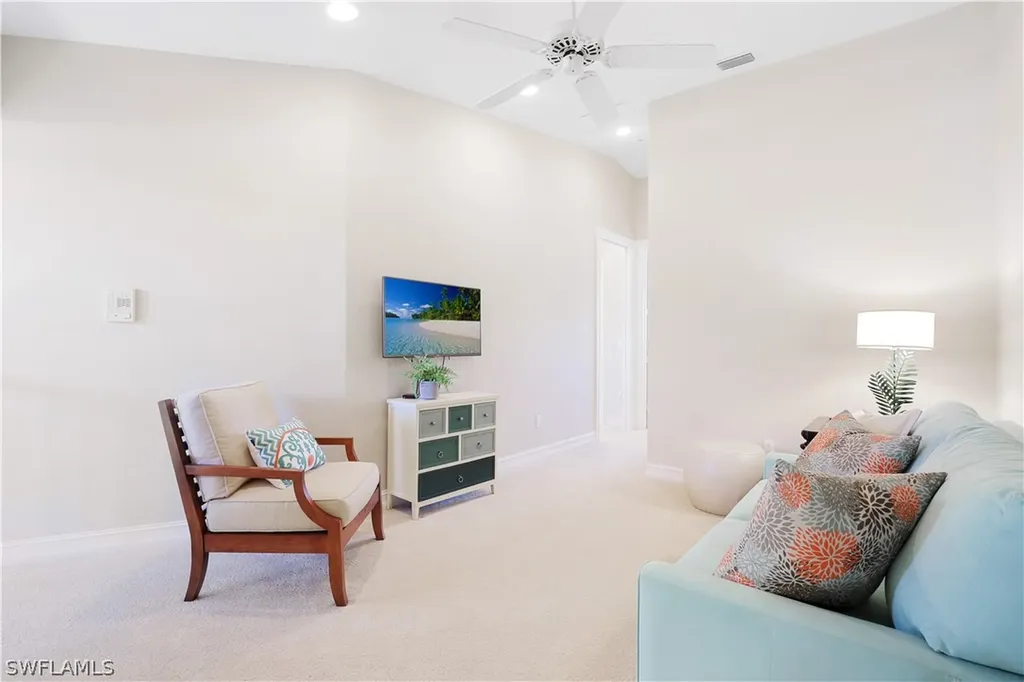 391 2nd Avenue S Naples FL 34102
