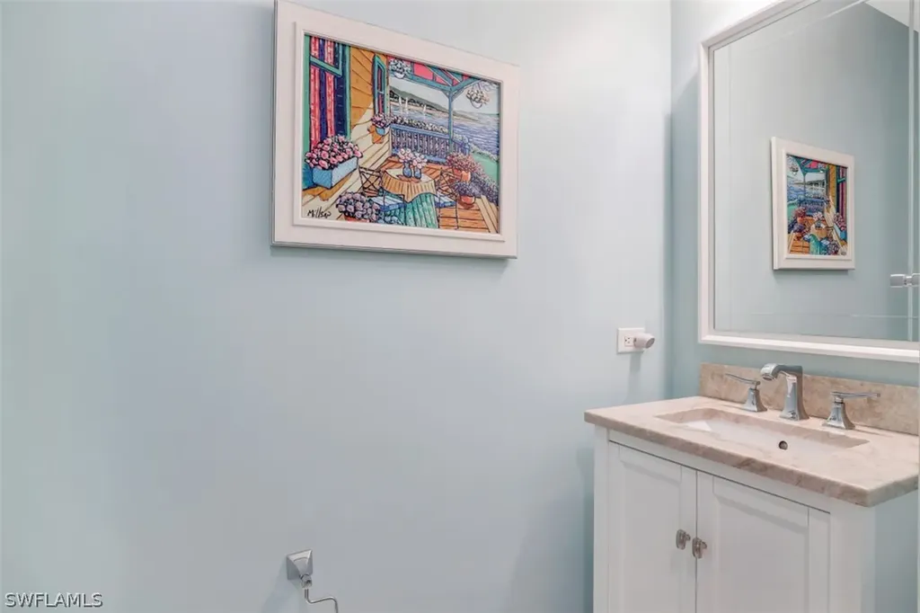 391 2nd Avenue S Naples FL 34102