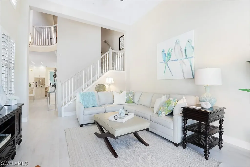 391 2nd Avenue S Naples FL 34102