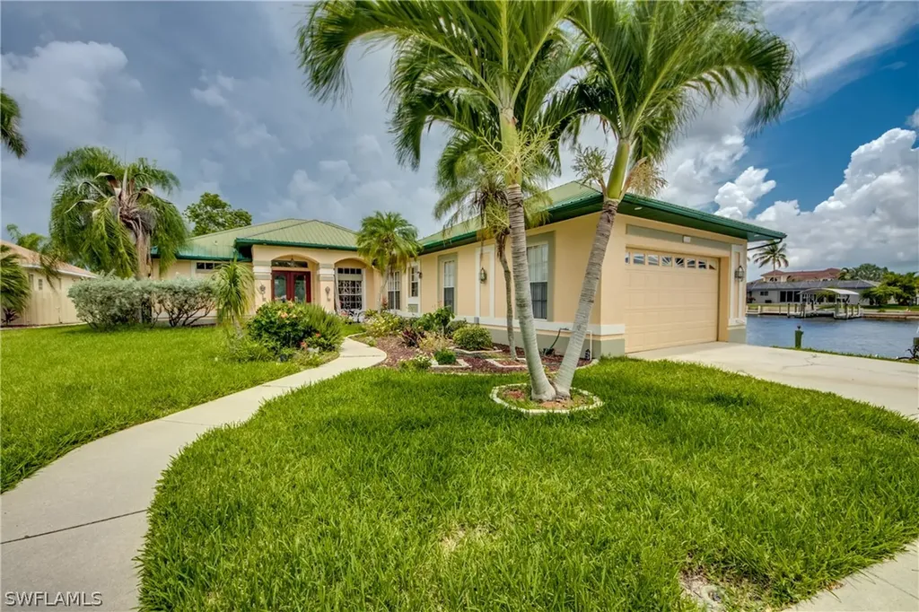 1749 SE 44th Terrace Cape Coral FL 33904