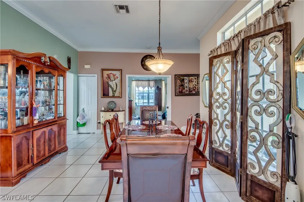 1749 SE 44th Terrace Cape Coral FL 33904