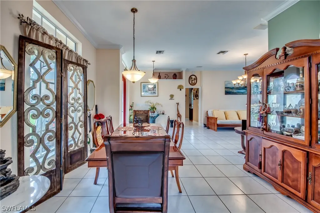 1749 SE 44th Terrace Cape Coral FL 33904