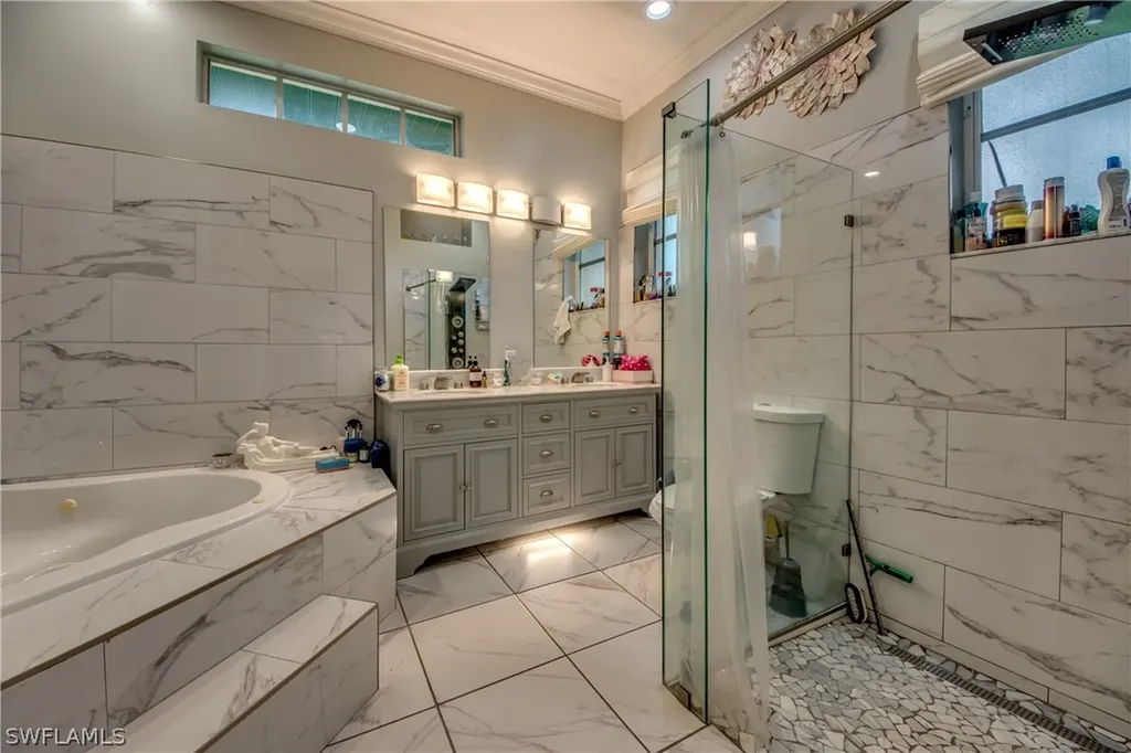 1749 SE 44th Terrace Cape Coral FL 33904