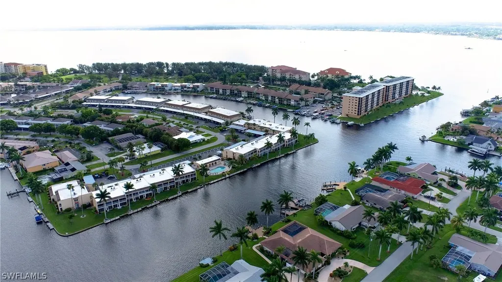 1749 SE 44th Terrace Cape Coral FL 33904