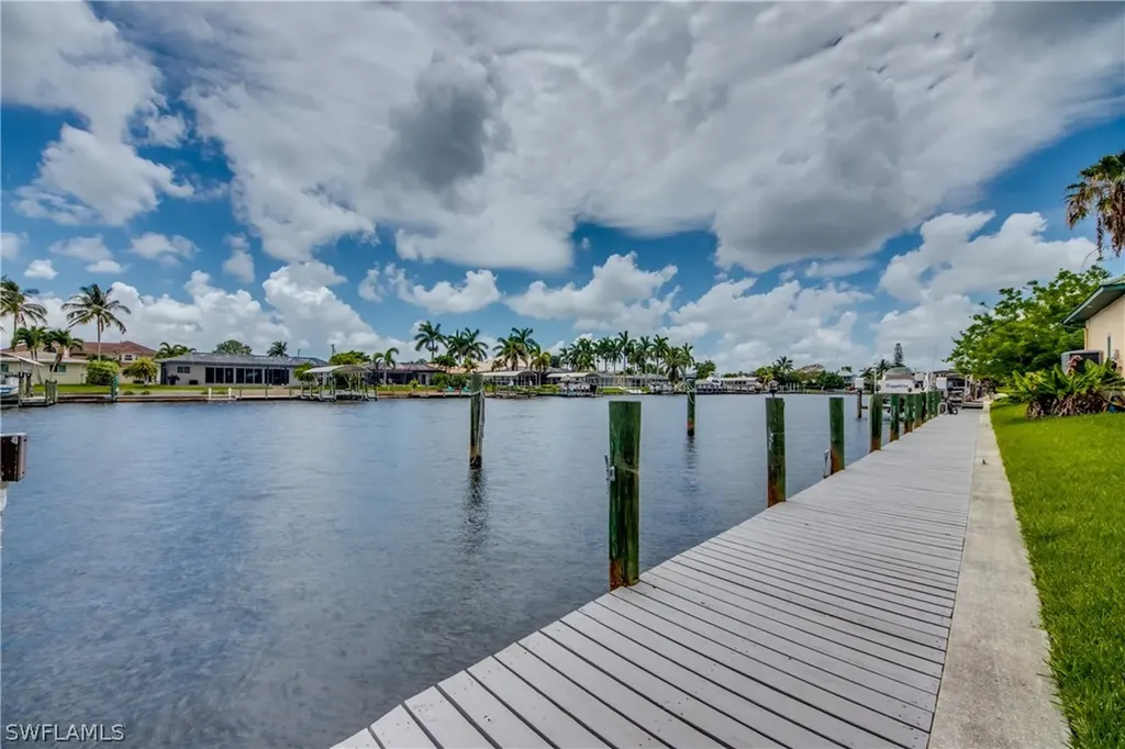 1749 SE 44th Terrace Cape Coral FL 33904