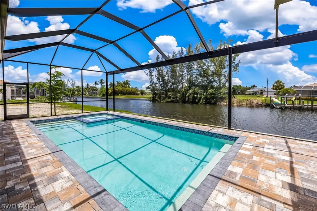 2107 SW 40th Street Cape Coral FL 33914