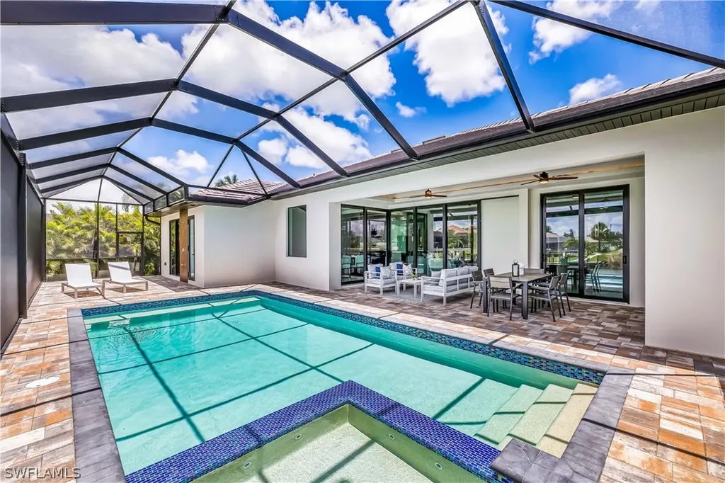 2107 SW 40th Street Cape Coral FL 33914