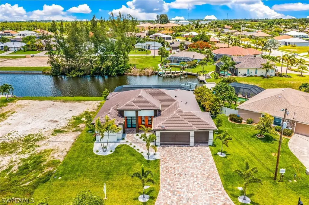 2107 SW 40th Street Cape Coral FL 33914
