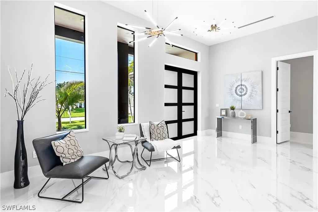 2107 SW 40th Street Cape Coral FL 33914