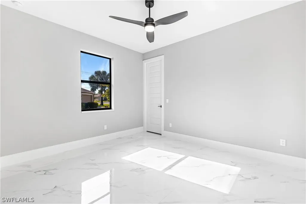 2107 SW 40th Street Cape Coral FL 33914