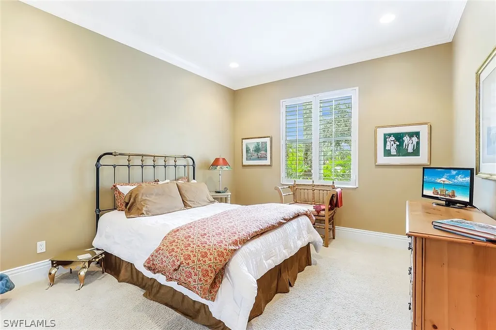 5130 Kensington High Street Naples FL 34105