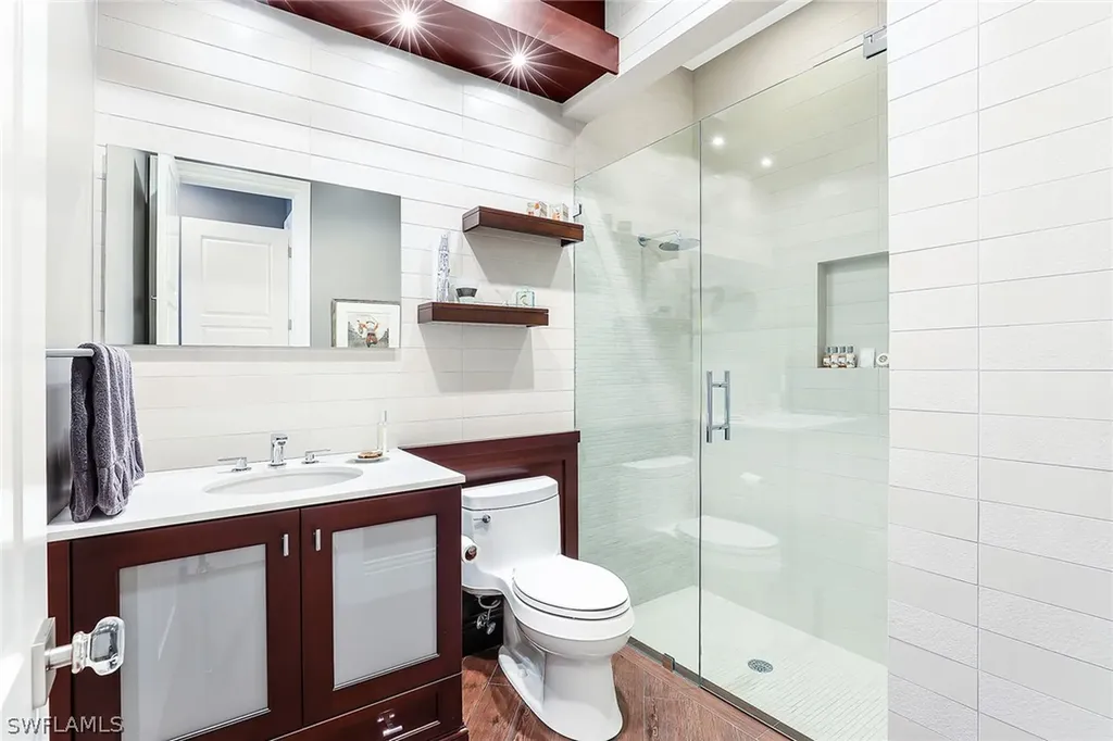 5130 Kensington High Street Naples FL 34105