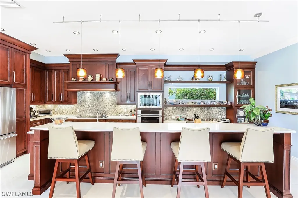 5130 Kensington High Street Naples FL 34105