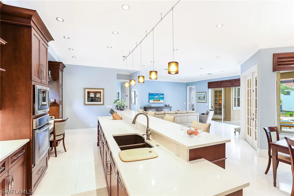 5130 Kensington High Street Naples FL 34105