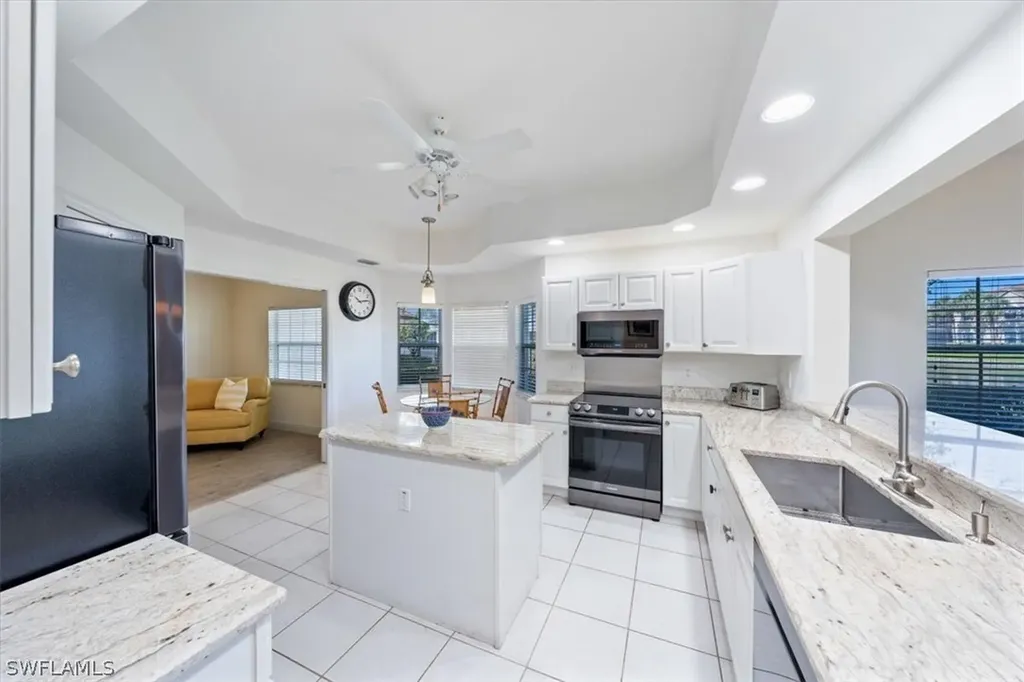 4445 Dover Court Naples FL 34105
